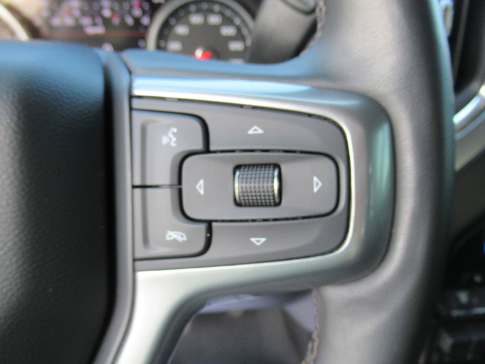 Used 2023 Chevrolet Silverado 2500 LTZ w/ LTZ Convenience Package AWD/4WD image 27