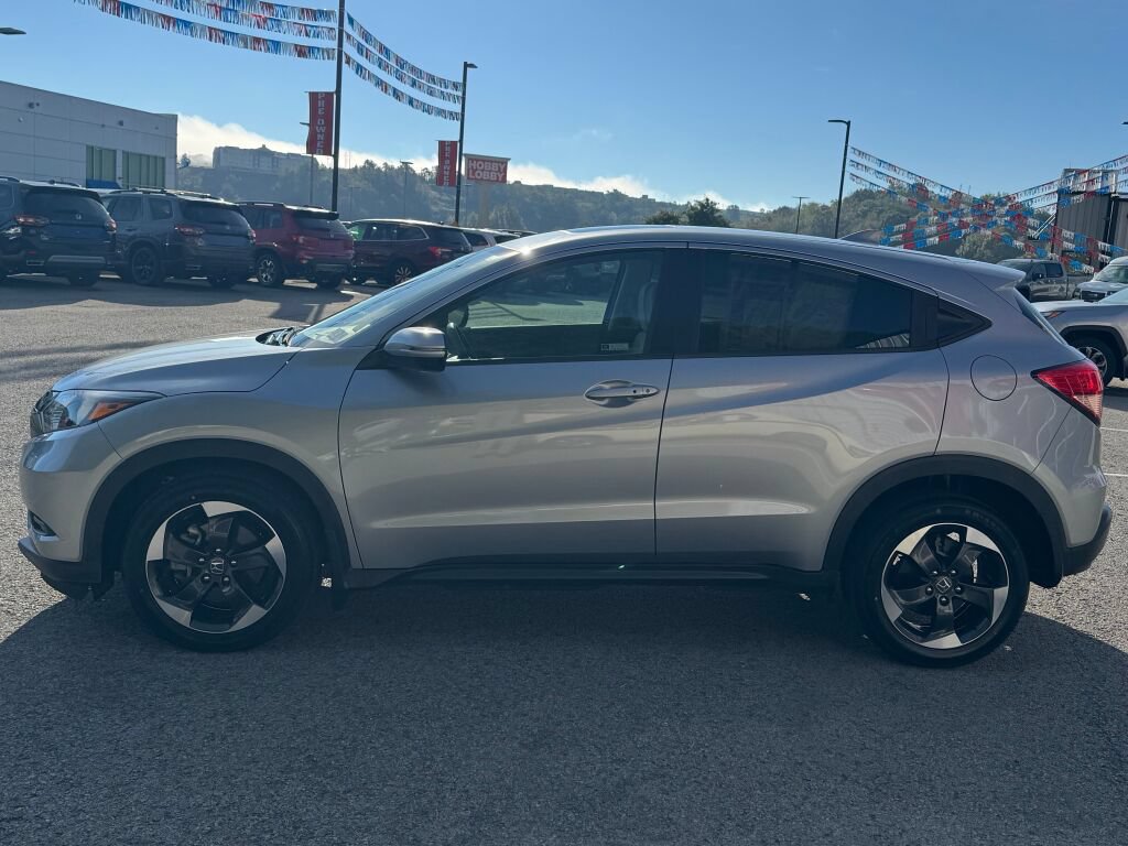 Used 2018 Honda HR-V EX image 4