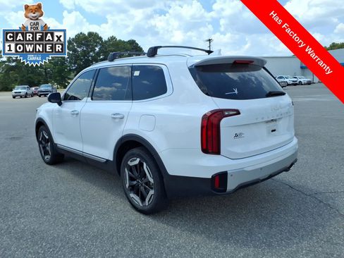 Used 2024 Kia Telluride S w/ S Sunroof Package FWD image 3