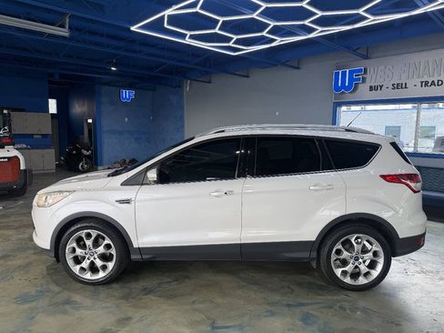Used 2016 Ford Escape Titanium w/ Canadian Touring Package AWD/4WD image 15