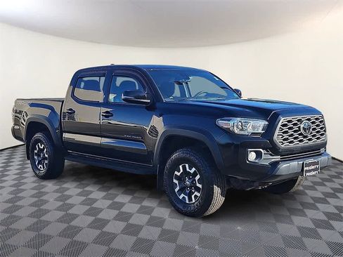 Used 2022 Toyota Tacoma TRD Off-Road image 3
