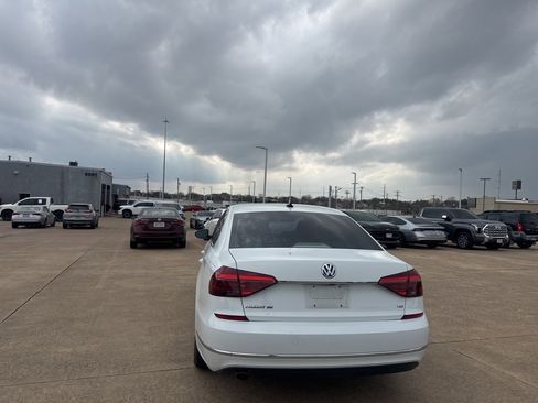 Used 2017 Volkswagen Passat 1.8T SE image 19
