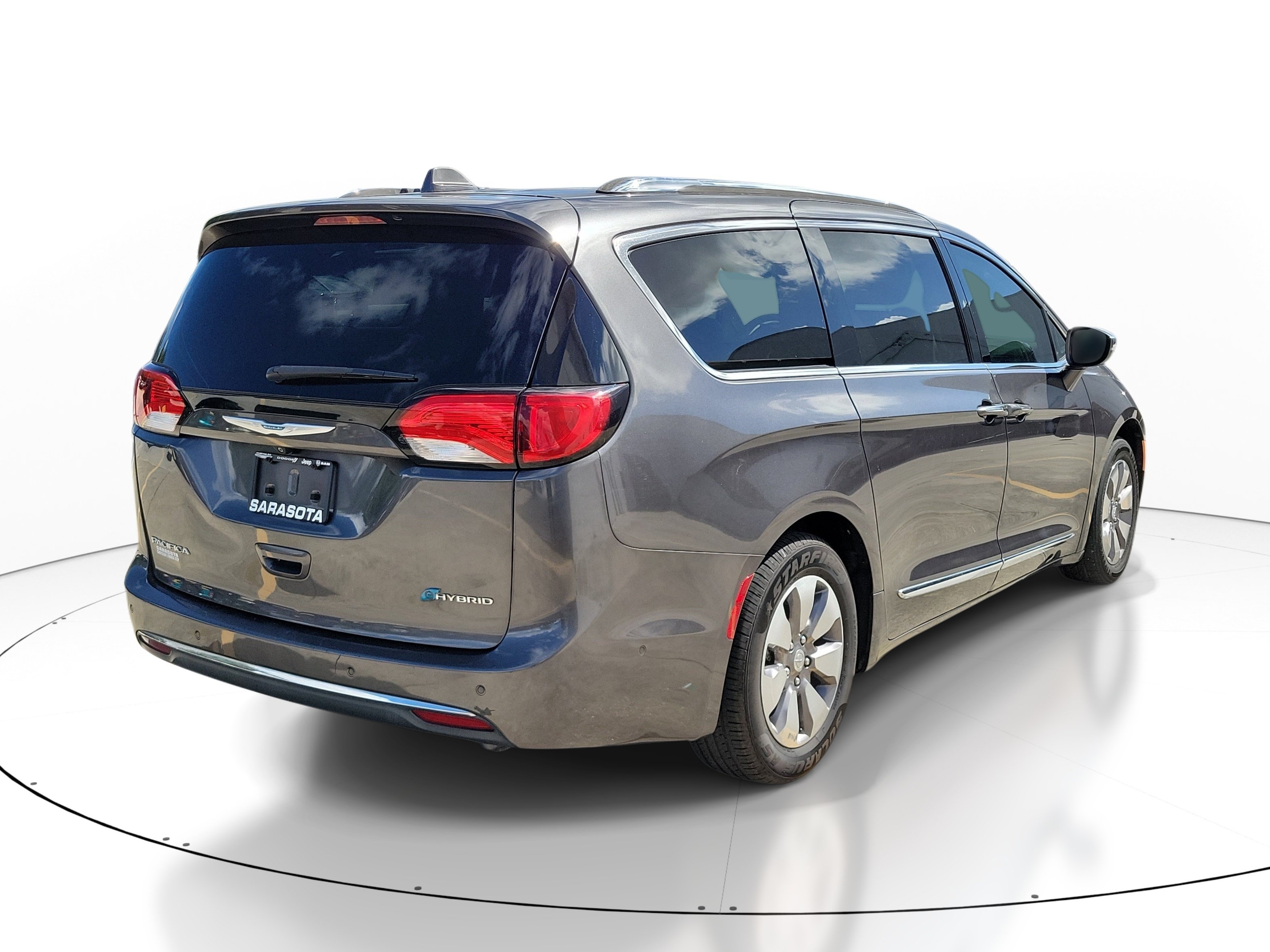 Used 2018 Chrysler Pacifica Limited w/ Advanced Safetytec Group FWD image 6