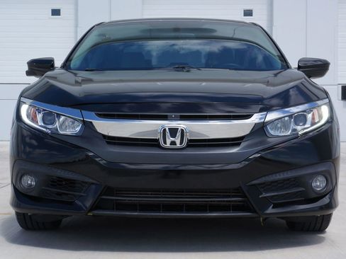 Used 2017 Honda Civic EX-L image 4