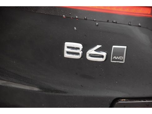 Certified 2025 Volvo S90 B6 Ultra image 29