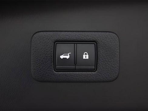 Used 2024 Nissan Armada Platinum w/ Cargo Package image 36