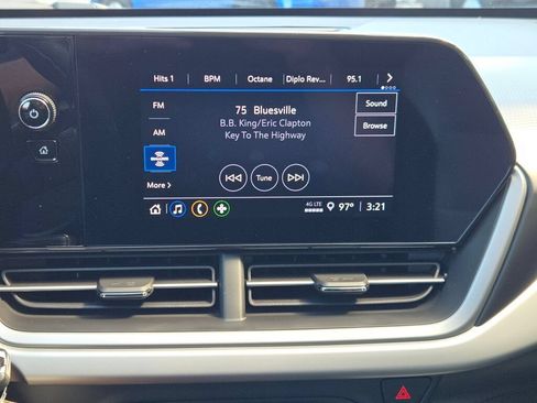 Certified 2024 Chevrolet Trax LS w/ LS Convenience Package FWD image 22
