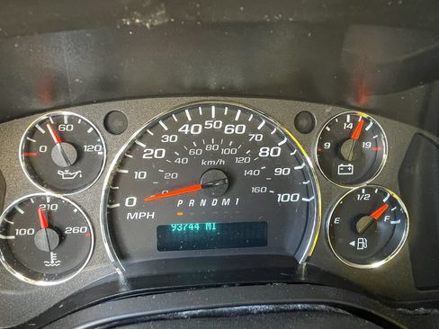 Used 2021 GMC Savana 3500 Extended w/ Power Convenience Package RWD image 27