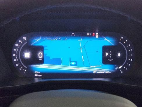 Certified 2026 Volvo XC40 B5 Plus AWD/4WD image 16