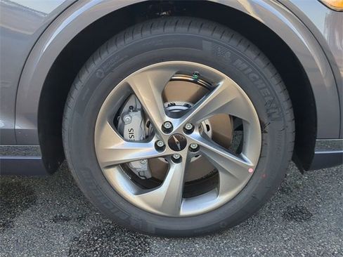 New 2026 Genesis GV70 2.5T Select image 10