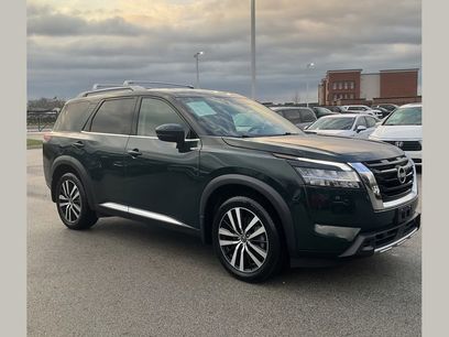 Used 2023 Nissan Pathfinder Platinum