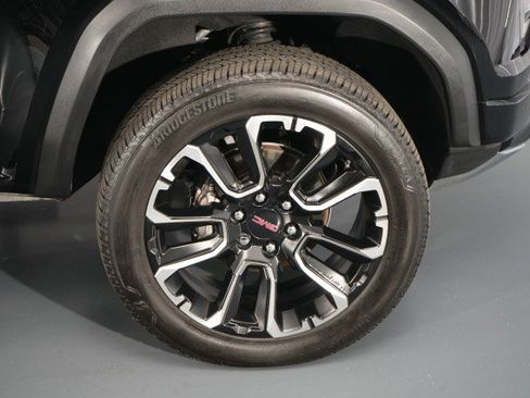 Used 2024 GMC Canyon Denali AWD/4WD image 62