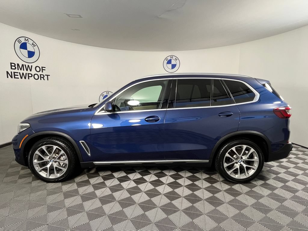 Used 2022 BMW X5 xDrive40i w/ Premium Package AWD/4WD image 12