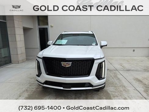 Certified 2025 Cadillac Escalade Sport Platinum AWD/4WD image 5