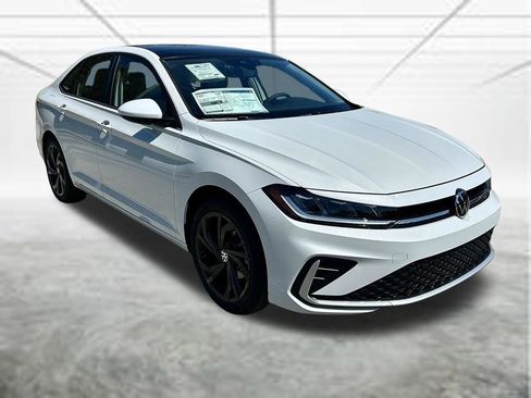 New 2026 Volkswagen Jetta SE FWD image 3