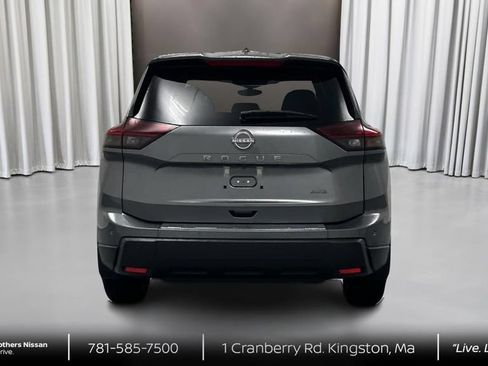 Used 2025 Nissan Rogue SV AWD/4WD image 6