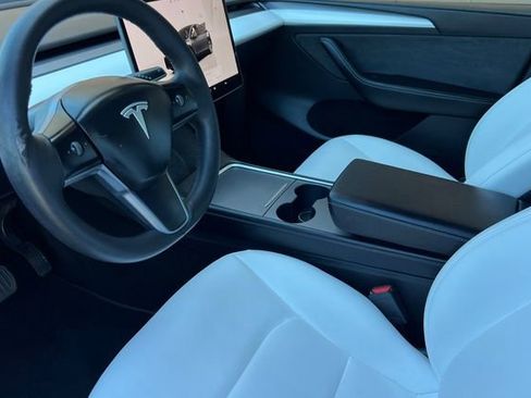 Used 2023 Tesla Model Y Long Range AWD/4WD image 11