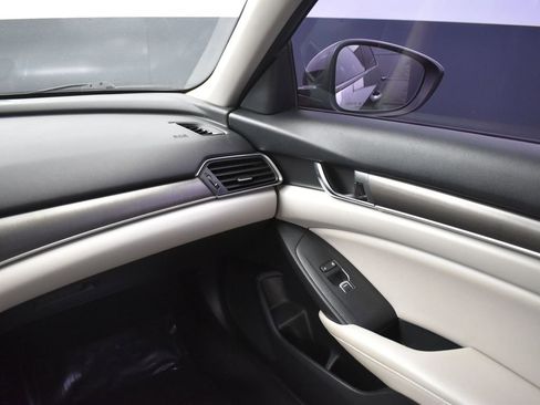 Used 2018 Honda Accord LX image 14