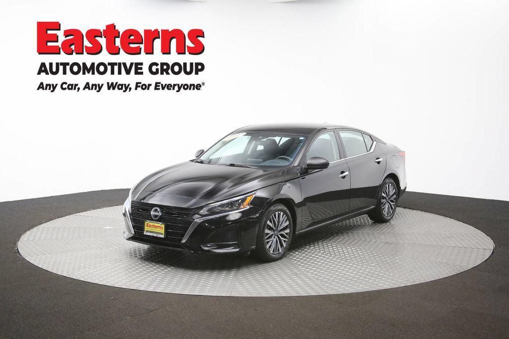 Used 2025 Nissan Altima 2.5 SV FWD image 55