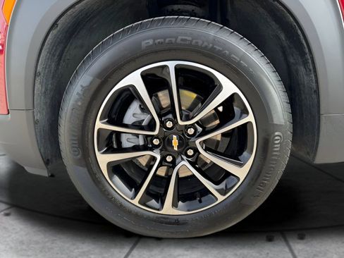 Used 2025 Chevrolet TrailBlazer LT image 29