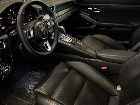 Used 2018 Porsche 911 Carrera GTS RWD image 3