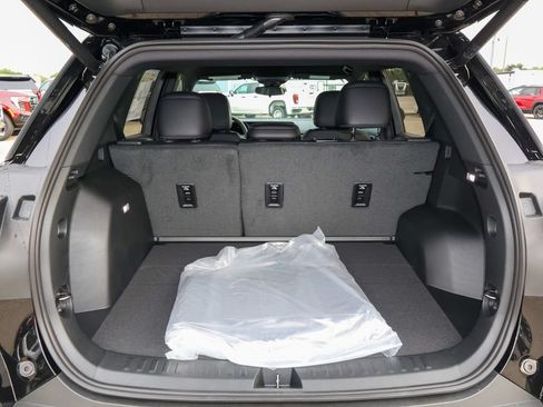 New 2027 GMC Terrain Elevation w/ Elevation Premium Package AWD/4WD image 5