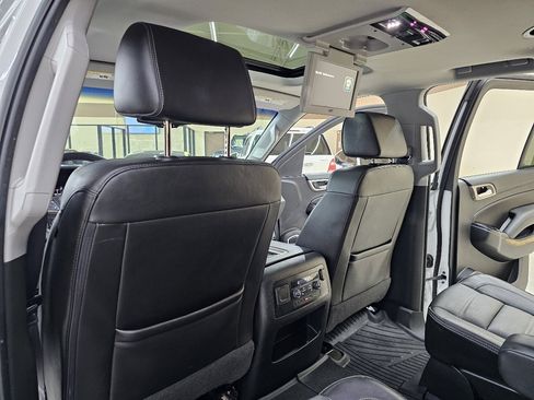 Used 2017 GMC Yukon Denali w/ Open Road Package image 27
