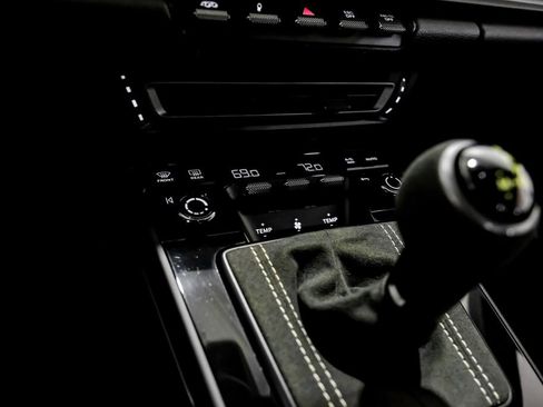 Used 2022 Porsche 911 GT3 RWD image 19