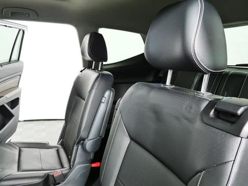 Certified 2022 Volkswagen Atlas SE FWD image 23