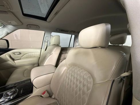 Used 2019 INFINITI QX80 Luxe w/ 22" Wheel Package image 5