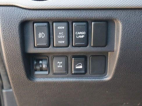 Used 2017 Nissan Titan PRO-4X AWD/4WD image 17