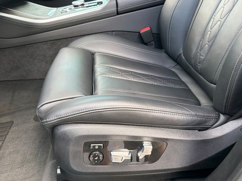 Used 2025 BMW X5 xDrive40i w/ Premium Package AWD/4WD image 14
