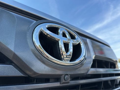 Used 2022 Toyota Tundra Limited image 44