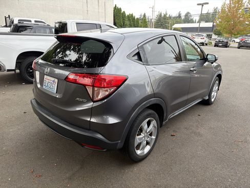 Used 2016 Honda HR-V EX image 2