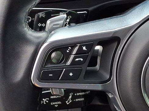 Used 2019 Porsche Panamera 4 image 28