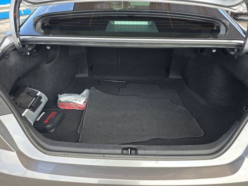 Used 2025 Toyota Camry SE w/ Convenience Package image 15