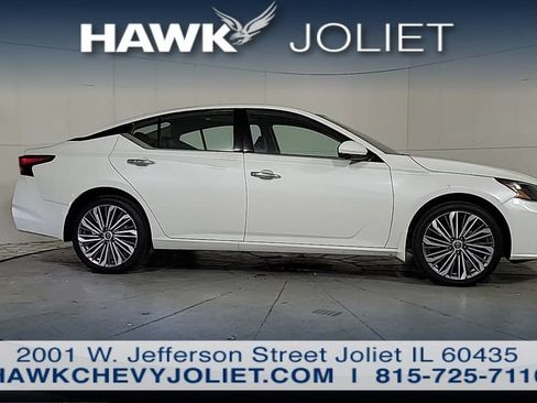 Used 2025 Nissan Altima 2.5 SL AWD/4WD image 7