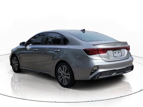 Used 2023 Kia Forte GT-Line w/ GT-Line Technology Package FWD image 4
