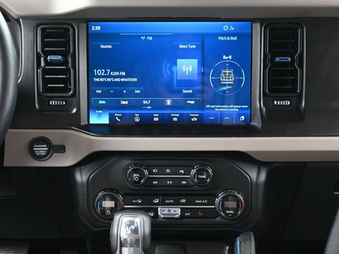 Used 2023 Ford Bronco Wildtrak AWD/4WD image 17