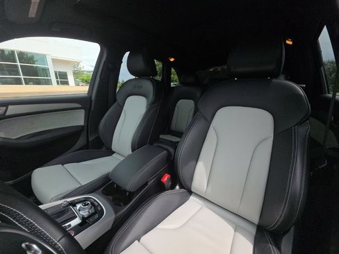 Used 2016 Audi SQ5 Premium Plus w/ Technology Package AWD/4WD image 12