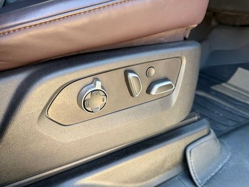 Used 2023 Cadillac Escalade Sport Platinum AWD/4WD image 43