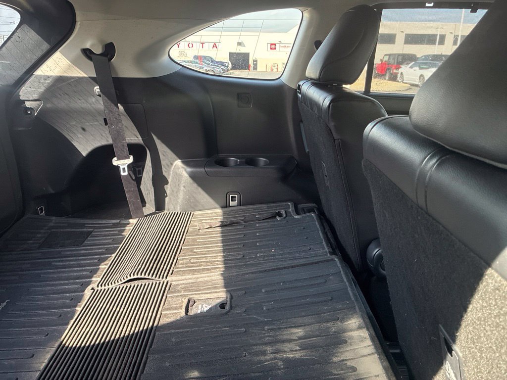 Used 2022 Toyota Highlander XLE AWD/4WD image 26