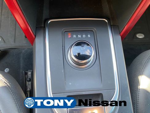 Used 2019 Land Rover Discovery Sport HSE image 16