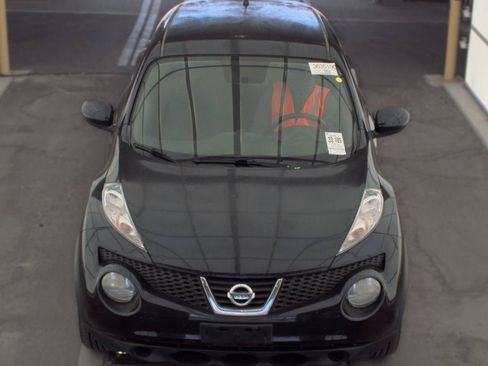 Used 2014 Nissan Juke S FWD image 2