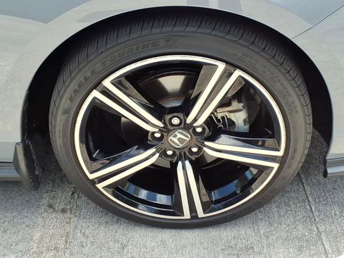 Used 2023 Honda Accord Sport image 13