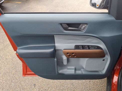 Certified 2022 Ford Maverick Lariat w/ Lariat Luxury Package image 13