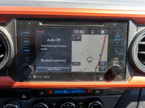 Used 2016 Toyota Tacoma TRD Sport AWD/4WD image 20