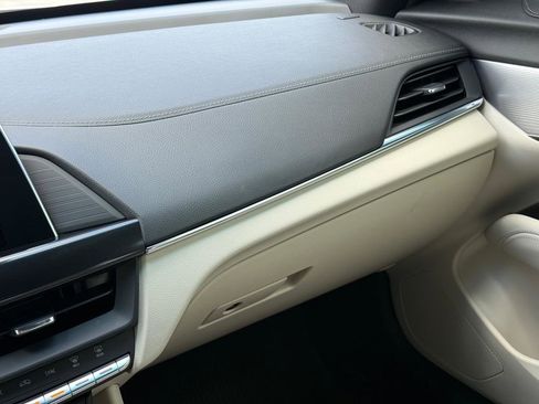 Used 2022 Cadillac CT4 Premium Luxury RWD image 21