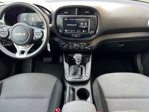 Used 2023 Kia Soul LX w/ Option Group 015 image 16
