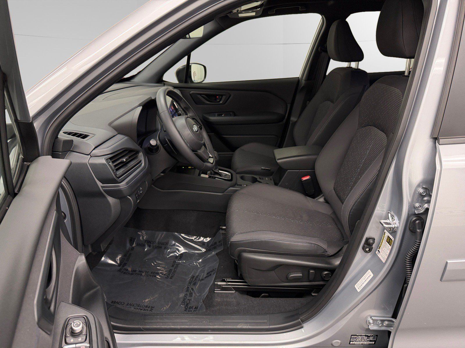 Used 2025 Subaru Forester Premium AWD/4WD image 9